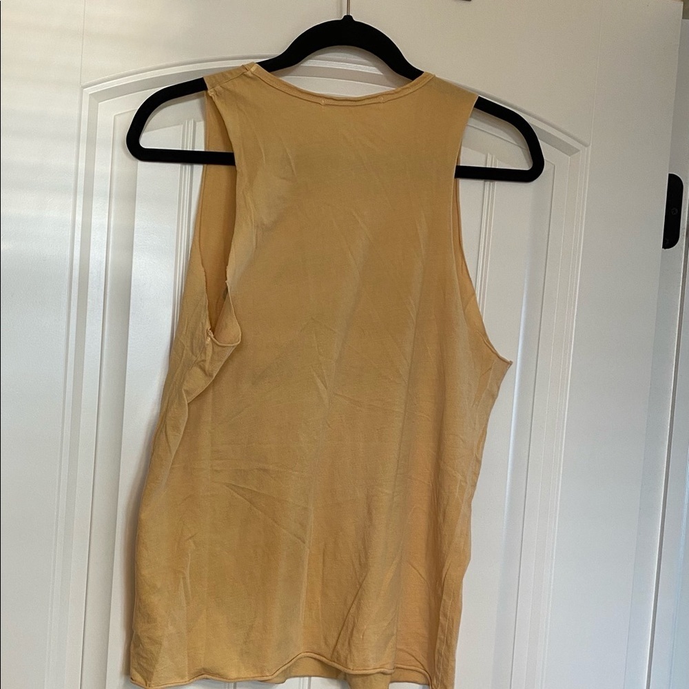New Tank Top - Picture 3 of 4